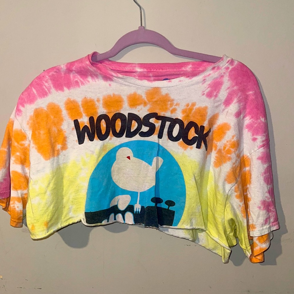 Very short crop top